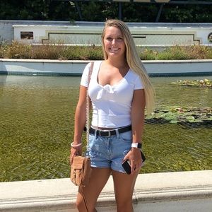 Meet your Posher, Kaitlyn